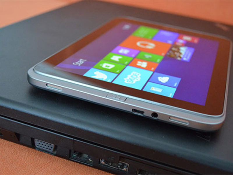 N&ecirc;n chọn mua laptop mini hay m&aacute;y t&iacute;nh bảng